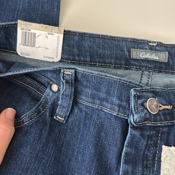 Cabela's Women's Classic Blue Jeans Size 8 - Straight Leg - New with Tags - Picture 4 of 9